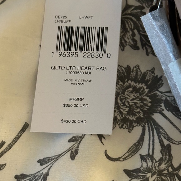 Coach Quilted Heart Crossbody New With Tags Attached - Picture 9 of 12